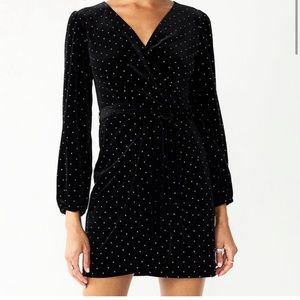Nwt! Nine West 4x black studded velvet wrap dress